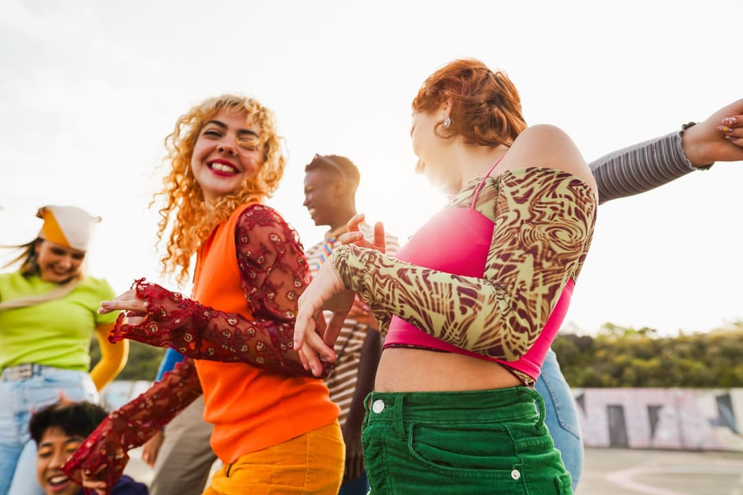 Happy,Young,People,Dancing,Outdoor,At,Festival,Event,-,Party,